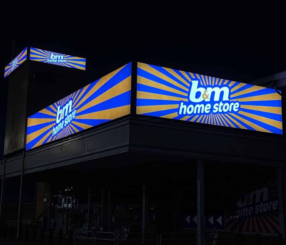 Illuminated fascias & sign trays Illuminated fascias & sign trays
